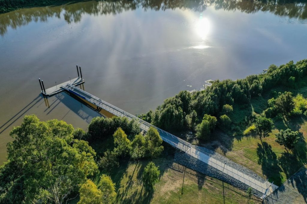 Newly designed and constructed Riverhills Public Pontoon on the Brisbane River